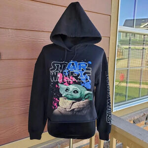 Star Wars Black Graphic Cropped Women's Hoodie Size Medium NWOT
